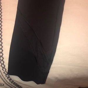 Black crop Lululemon leggings, sz 10